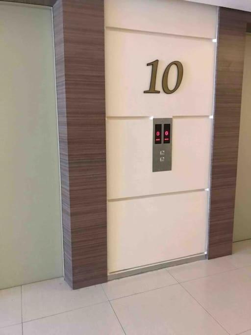 Trig Place At Grace Residence In Taguig City 마닐라 외부 사진