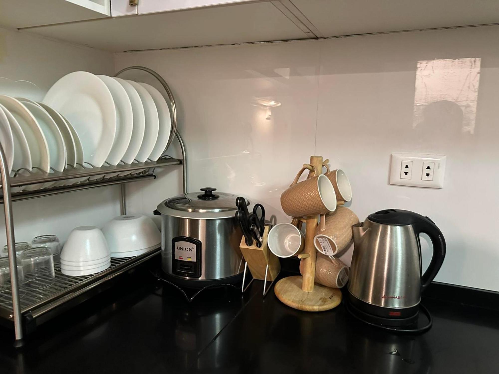 Trig Place At Grace Residence In Taguig City 마닐라 외부 사진